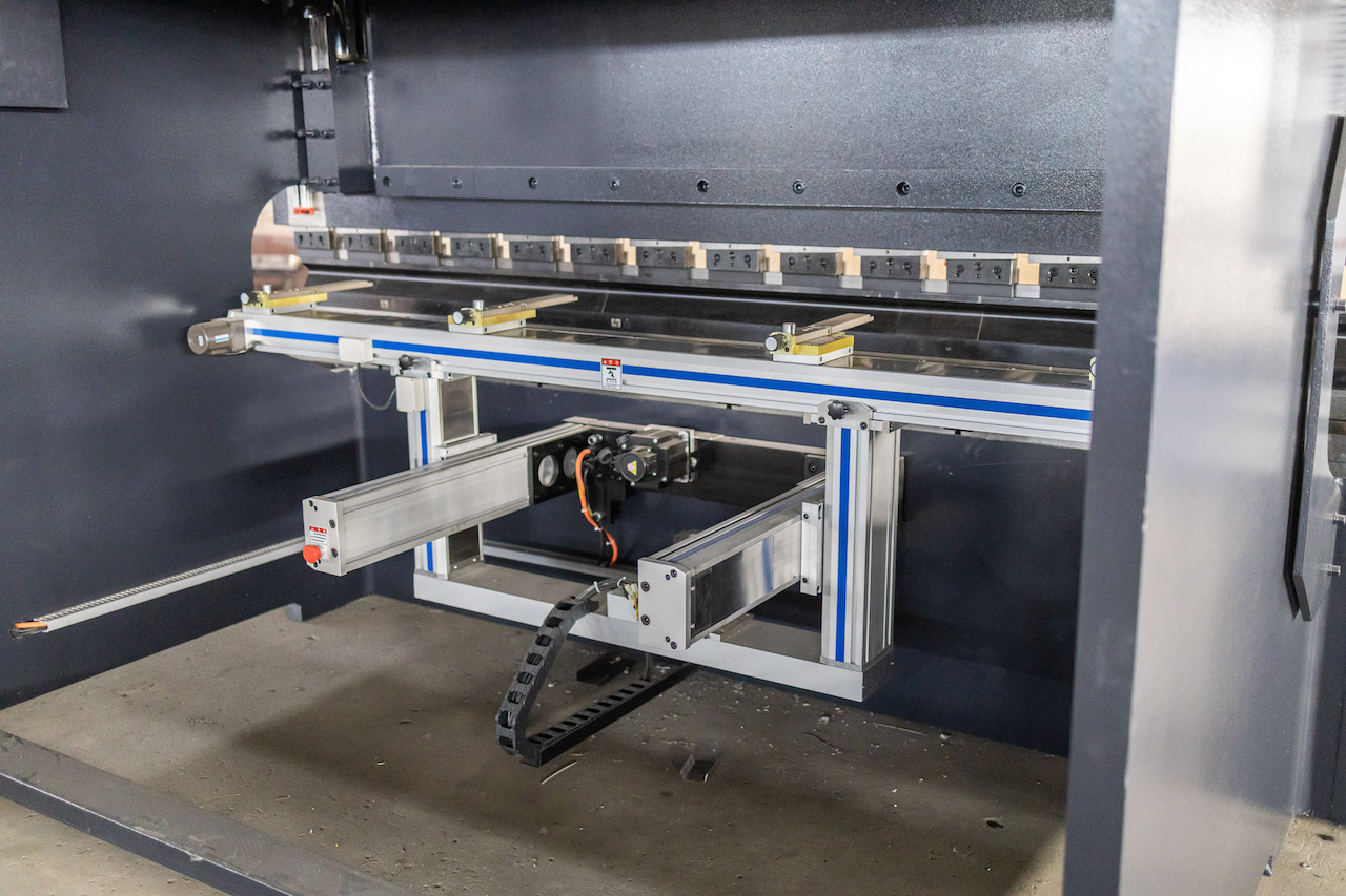 100t Hydraulic Cnc Brake Press Crowning Cnc Press Brake Delem 100t hydraulisk Cnc bremsepress Crowning Cnc kantpress Delem