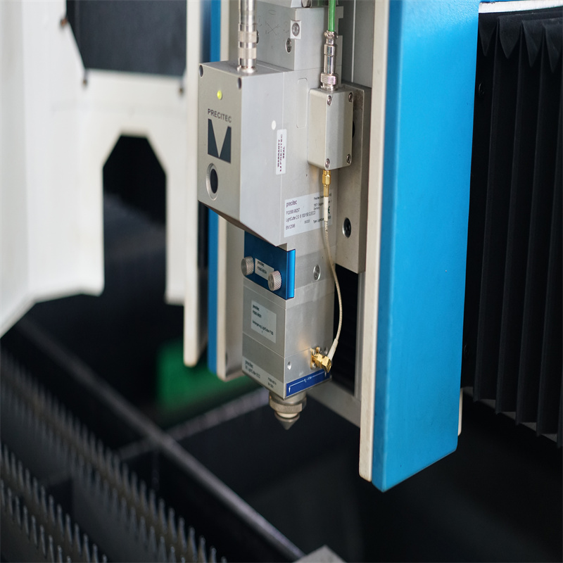 12kw fiberlaserskjæremaskin for 10mm karbonstål
