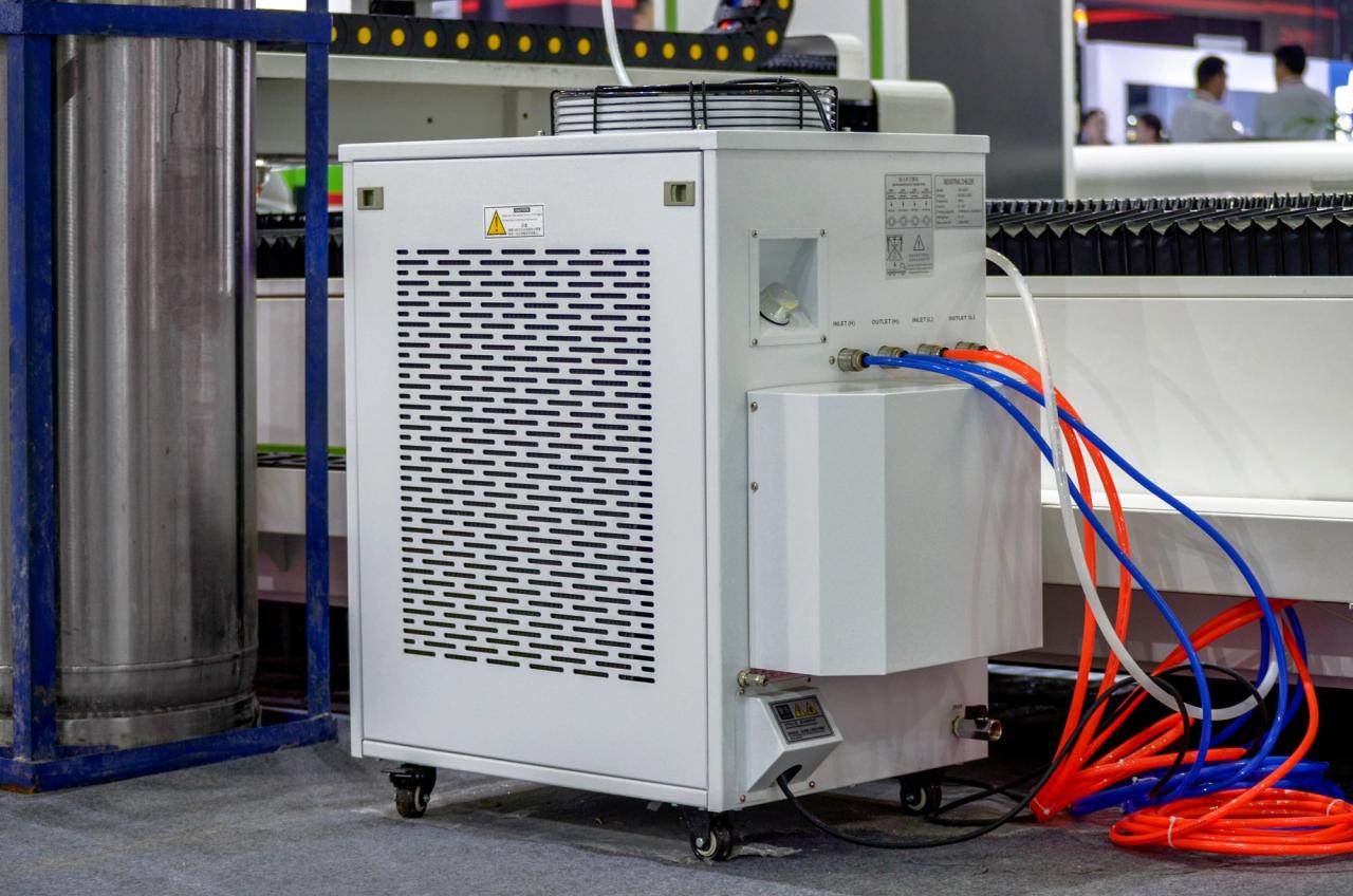 1500*3000mm 500w Racuys Or Ipg Fiber Laser Cutting Machine 1500*3000mm 500w Racuys eller Ipg fiberlaserskjæremaskin