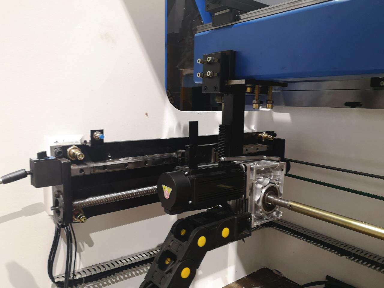 160t-4000 4-axis Cnc Hydraulic Bending Machine Press Brake 160t-4000 4-akset Cnc hydraulisk bøyemaskin kantpress