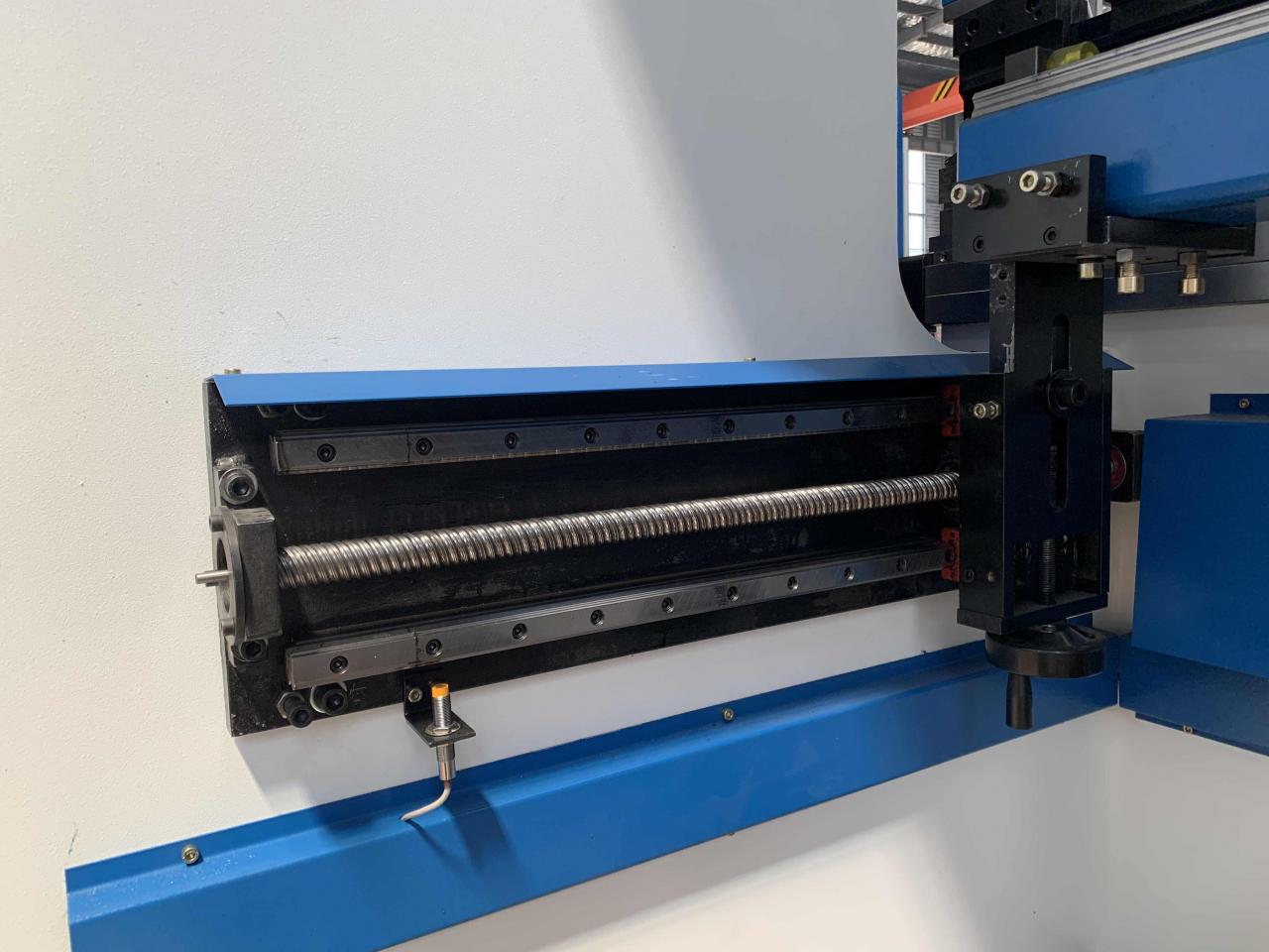 160t-4000 4-axis Cnc Hydraulic Bending Machine Press Brake 160t-4000 4-akset Cnc hydraulisk bøyemaskin kantpress