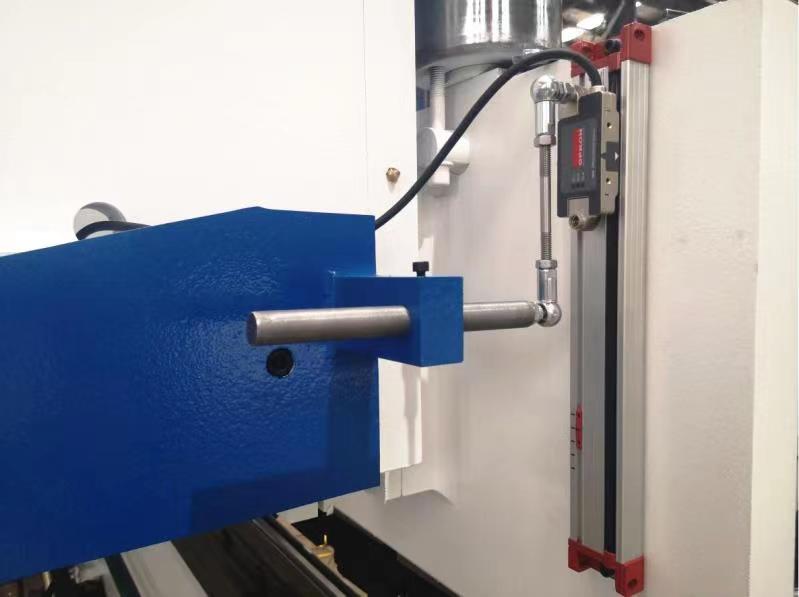 160t-4000 4-axis Cnc Hydraulic Bending Machine Press Brake 160t-4000 4-akset Cnc hydraulisk bøyemaskin kantpress