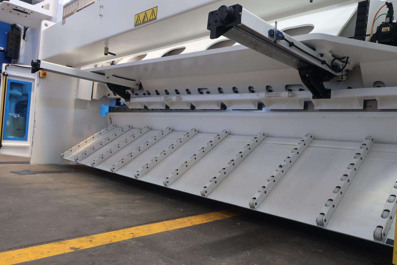 16mm hydraulisk giljotinklippemaskin for metallskjæring 6 meter