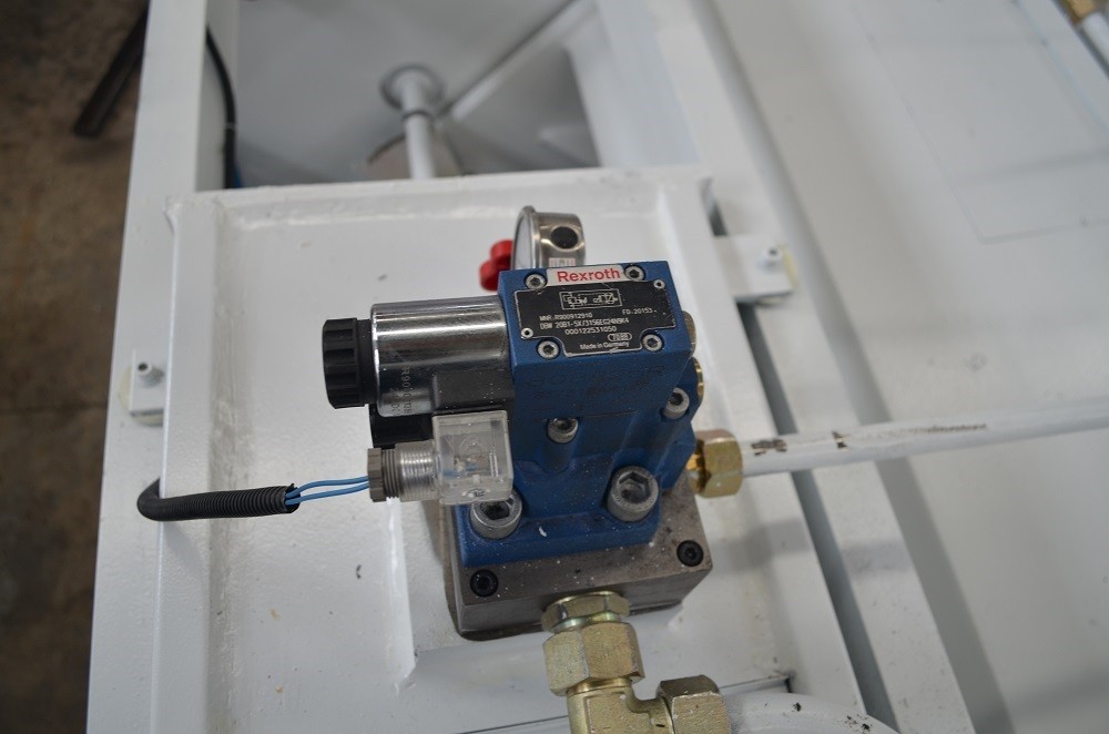 6*3200mm Guillotine Shears Metal Shear Hydraulic Iron Sheet Cutting Shearing Machine 6*3200 mm giljotinsaks metallskjær Hydraulisk skjæremaskin for jernplater