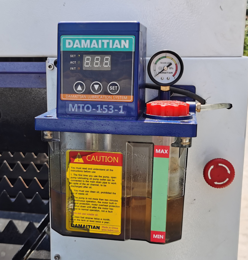 8mm 10mm Carbon Steel Laser Cutter 1530 4020 Cnc Fiber Laser Cutting Machine 8 mm 10 mm karbonstål laserskjærer 1530 4020 Cnc fiberlaserskjæremaskin