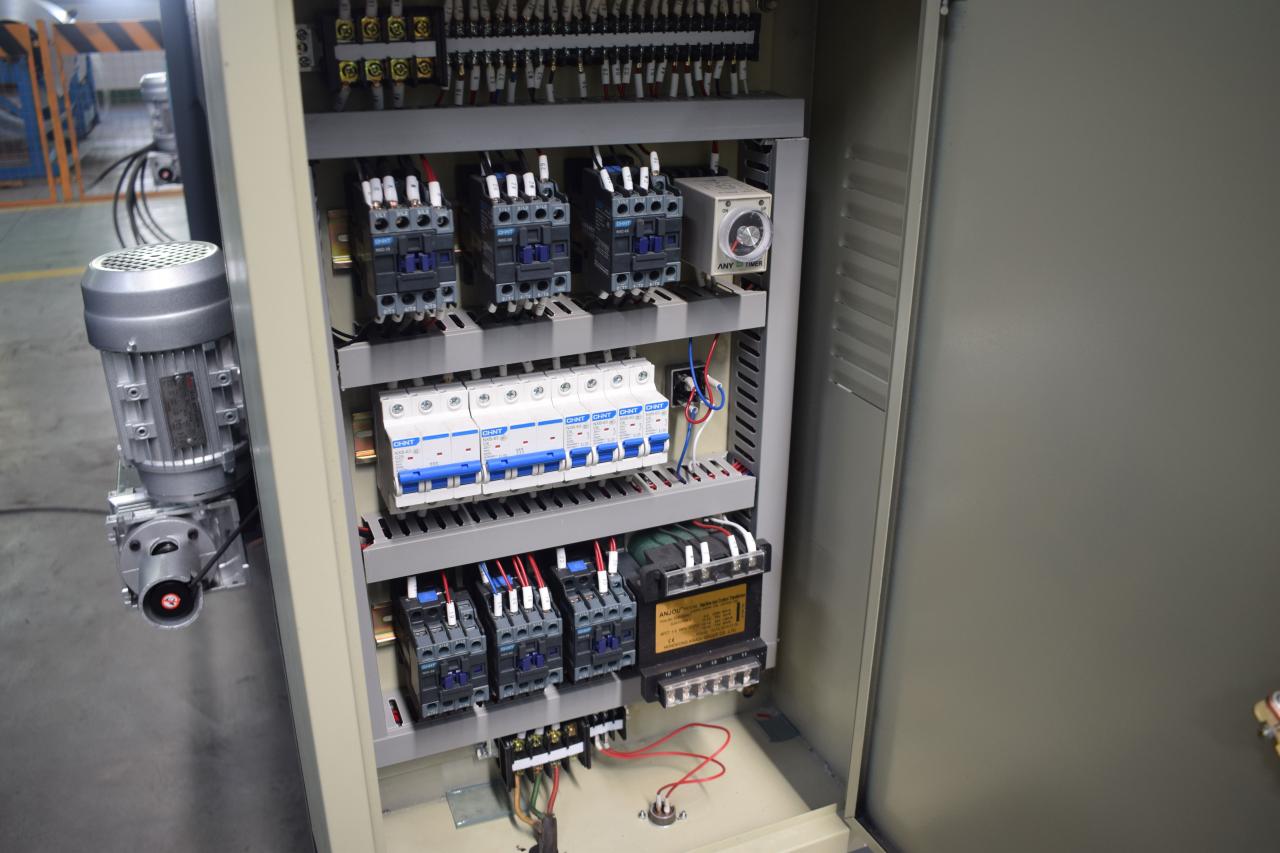 Cnc Sheet Metal Shear Machine Stålplate Hydraulisk Shearing Machine