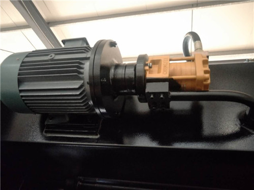 Da53t Cnc System Controller 125t4000 3+1 Axis Cnc Hydraulic Press Brake With Good Quality Da53t Cnc System Controller 125t4000 3+1 Axis Cnc Hydraulisk kantpress med god kvalitet