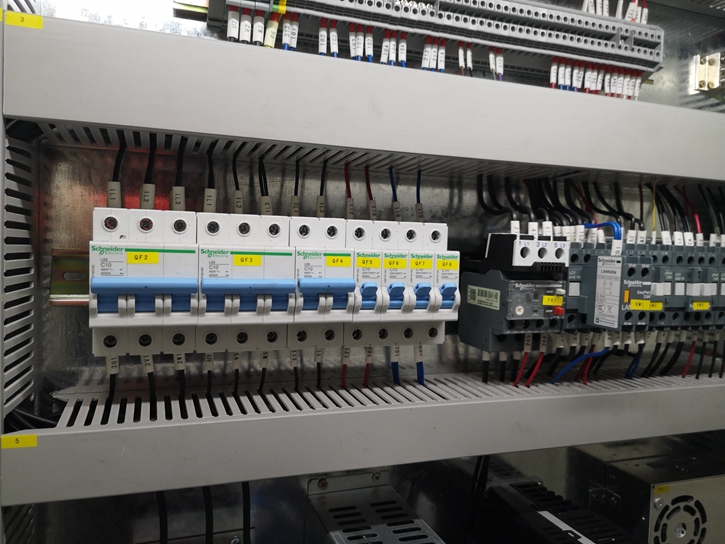 Delem Da66t 125 3+1 4+1 6+1 8+1 Cnc Hydraulic Press Brake For Metal Plate Bending Delem Da66t 125 3+1 4+1 6+1 8+1 Cnc Hydraulisk kantpresse for bøying av metallplater