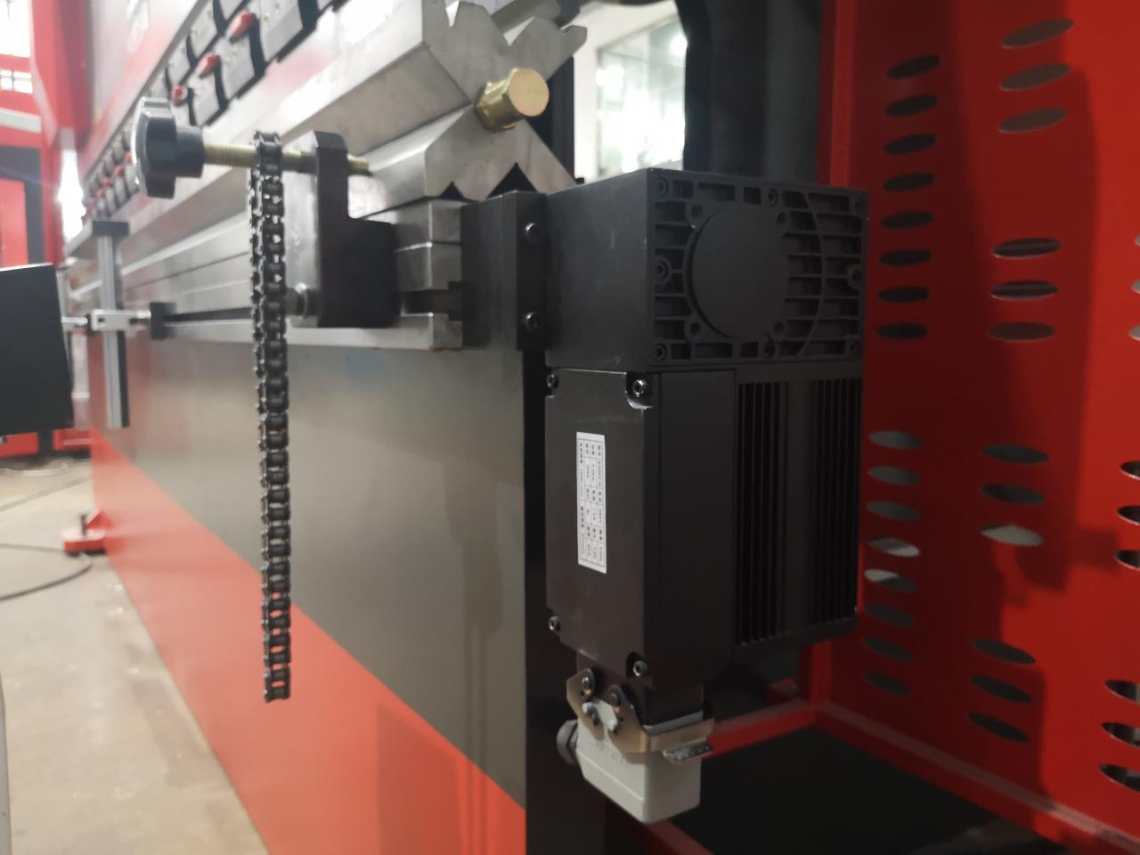 Delem Da66t 125 3+1 4+1 6+1 8+1 Cnc Hydraulic Press Brake For Metal Plate Bending Delem Da66t 125 3+1 4+1 6+1 8+1 Cnc Hydraulisk kantpresse for bøying av metallplater