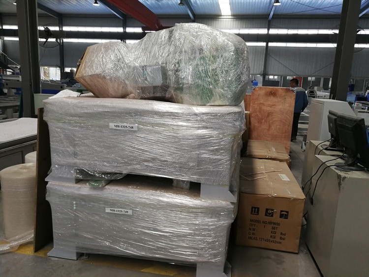 High Quality 1530 Fiber Laser Cutting Machine For Metal 500w 750w 1000w 1500w Høykvalitets 1530 fiberlaserskjæremaskin for metall 500w 750w 1000w 1500w