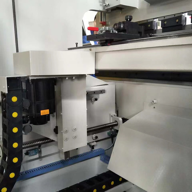 Hydraulic Press Brake Machine Acl Torsion Bar Synchro Mechanical Press Brake Hydraulisk kantpressemaskin Acl Torsion Bar Synchro Mekanisk kantpress