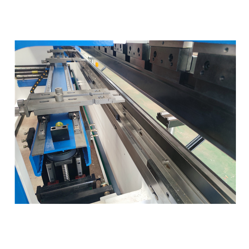 Hydraulic Press Brake Of 130t/3200mm 4+1 Axis Delem Da53t Cnc Press Brake Hydraulisk kantpress på 130t/3200 mm 4+1 akse Delem Da53t Cnc kantpress