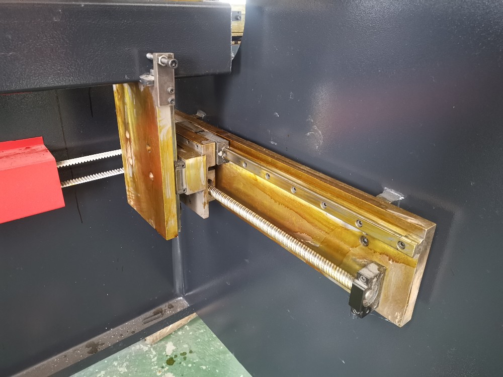 Hydraulic Stainless Steel Wc67y/k-300/6000 Mould Crowning Press Brake Hydraulisk rustfritt stål Wc67y/k-300/6000 Mold Crowning Press Brems