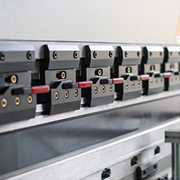 Metal Plate Press Brake Machine / CNC Hydraulic Press Brake Machine Metallplate kantpressemaskin / CNC hydraulisk kantpressemaskin