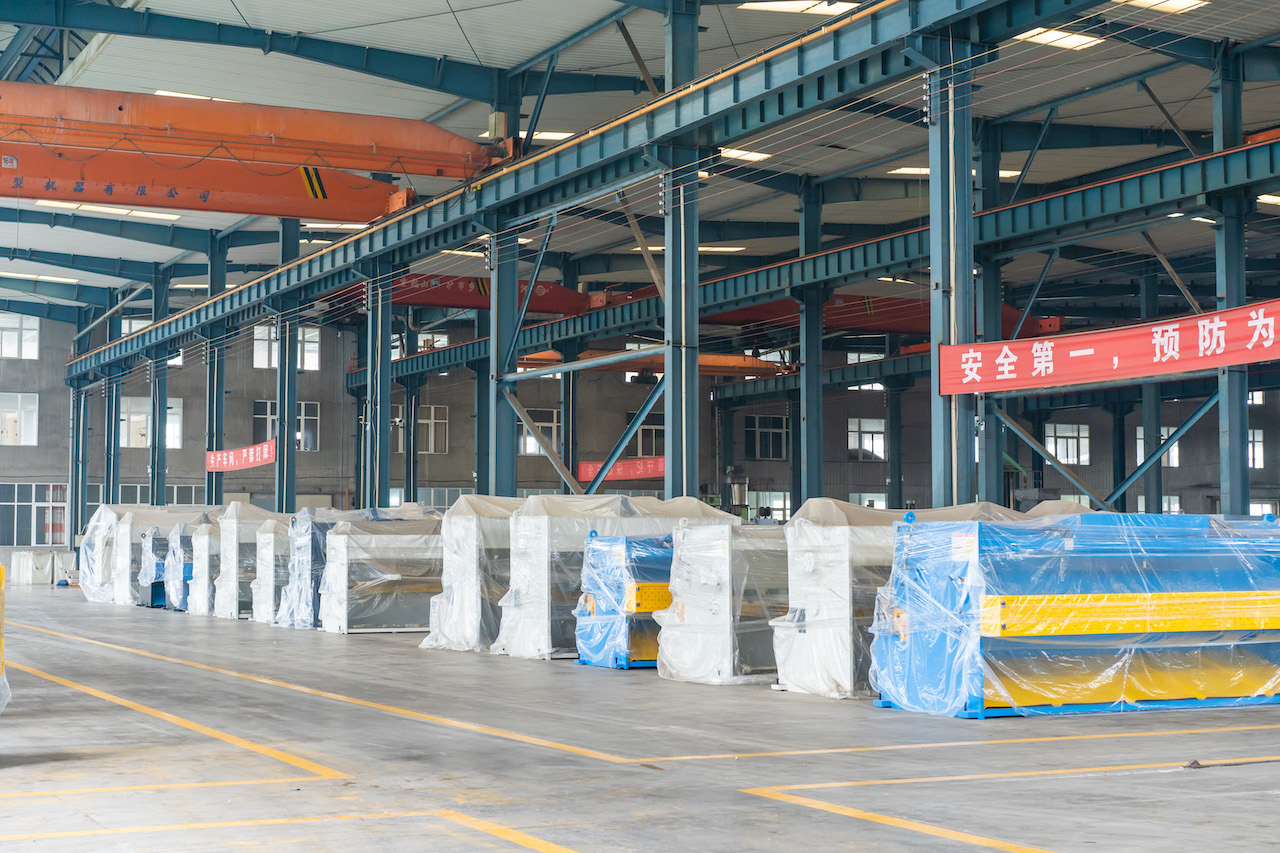 Qc11y 8x3200 Sheet Metal Shearing Machine Steel Plate Hydraulic Shearing Machine Qc11y 8x3200 metallskjæremaskin stålplate hydraulisk skjæremaskin