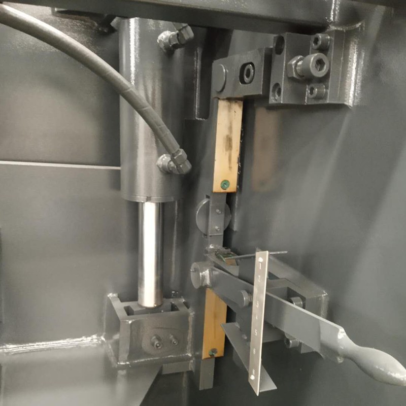 Qc12k-4x2500 Cnc Hydraulic Customized Shearing Machine Cutting Machine Qc12k-4x2500 Cnc Hydraulisk tilpasset skjæremaskin skjæremaskin