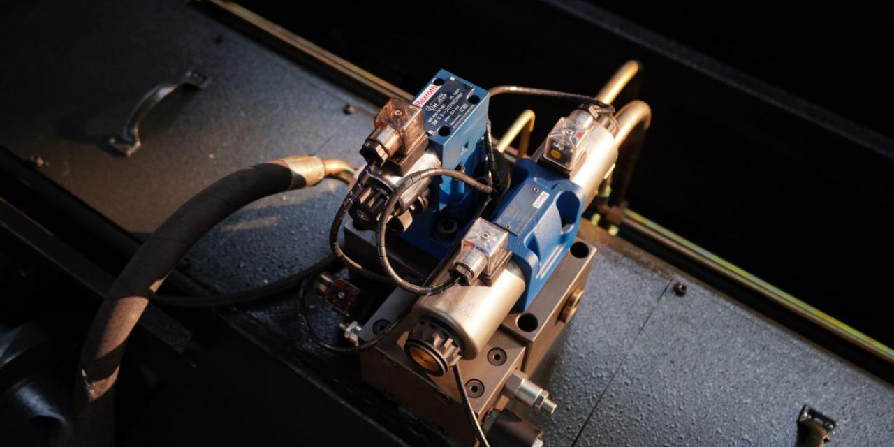 Wc67 Hydraulic Press Brake / CNC Press Bending Machine / Plate Bending Machine China Wc67 Hydraulisk kantpresse / CNC pressebøyemaskin / platebøyemaskin Kina