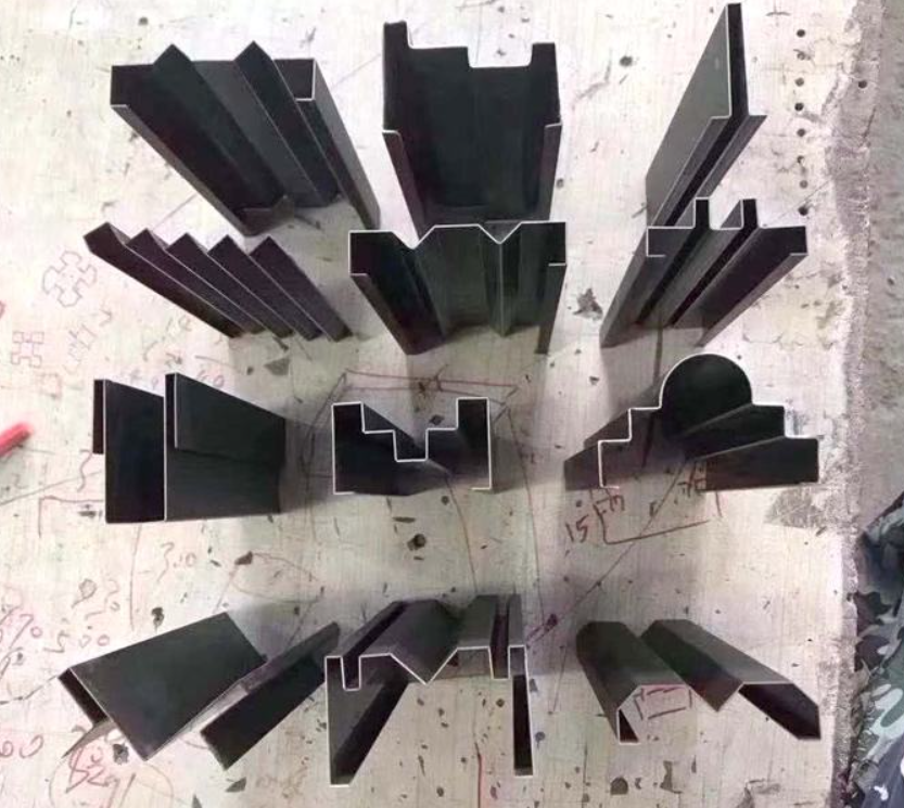 Wc67yk 80 100 160 200 Ton 3200mm E21 Nc Sheet Metal Oil Hydraulic Press Brake Price Wc67yk 80 100 160 200 Tonn 3200mm E21 Nc Platemetallolje Hydraulisk kantpresse Pris